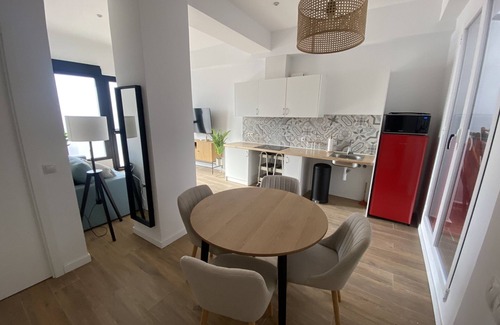Soternes Apartment | A (VA077-1) TH Bioparc con Terraza Apartment A
