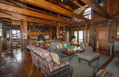 Taylors Island Cabin | A Vacation Away From It All-Family And Pet Friendly