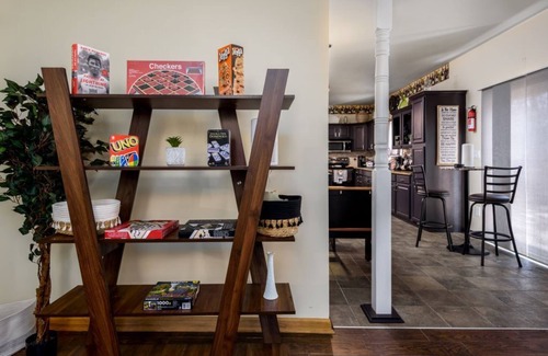 Jim Thorpe House | A Vacation That Feels Like Home! Senior Friendly! A Poconos Place of Peace!