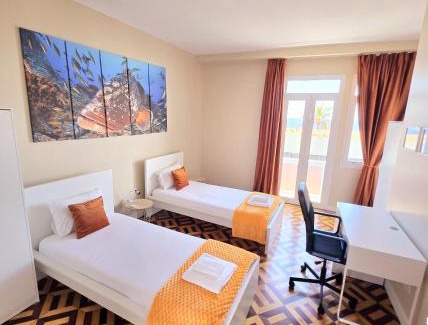 Santa Cruz House | A ver o mar rooms - Santa Cruz city center