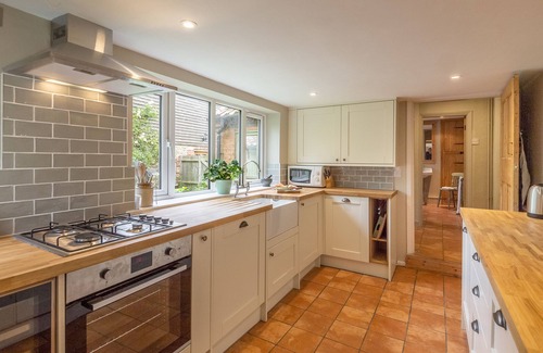 Wells-next-the-Sea House | A very attractive detached character house, with pretty cottage garden.