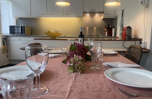 Oostkapelle House | A very nice holiday bungalow, with a pretty garden around, near beach & sea