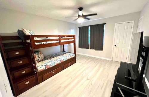 Biltmore Beach Apartment | A Vibrant Retreat 4 Blocks from the Shore