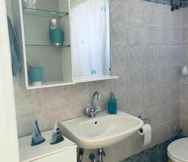 Milos Apartment | A View Home Agkistri