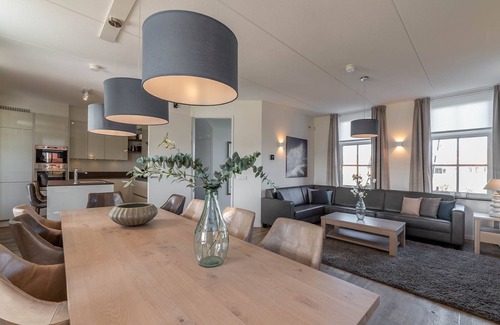 Colijnsplaat House | A villa located near the beach with a sauna