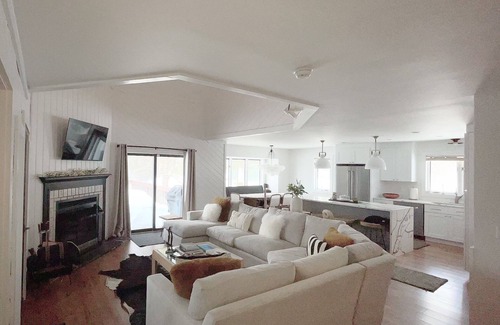 West Dover House | "A Walk in the Clouds" -Beautiful Ski and Golf Retreat