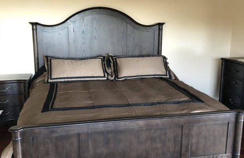 Prescott House | A warm home environment secluded in the woods yet 5 minutes from downtown.