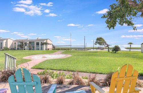 Sailhouse Apartment | A Wave From It All RRYC22