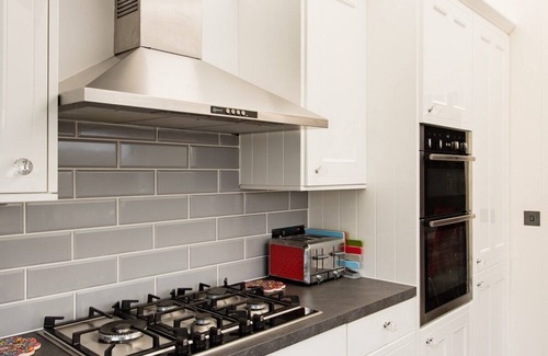 Clacton-on-Sea House | A Wave From It All by the Sea