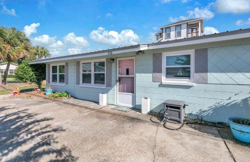 Riviera Beach House | A Wave We Go