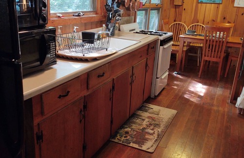 Skaneateles Cottage | A Wonderful Rustic Cottage on Skaneateles Lake
