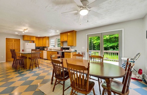Sturgeon Bay House | A Woodsy Retreat Surreounded by nature