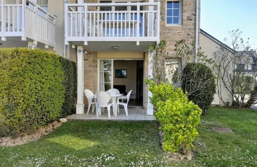 Fouesnant Apartment | A07- Apt PMR 4/5 pers, sea view, beach, swimming pool