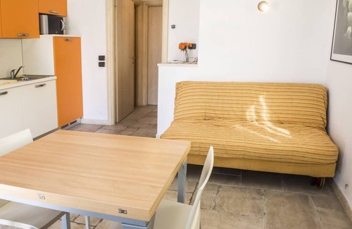 Poggio Apartment | A08 - Poggio, delightful two-room apartment on the ground floor