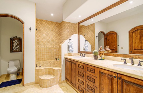 Buzzards Condo | A103 Oceanview 2BD Condo with the Pool and Fitness Center Access