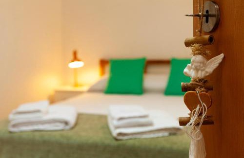 Espiche Apartment | A28 - Castela Street Townhouse in Espiche