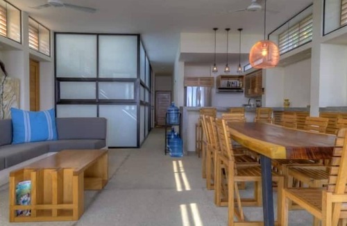 Hidalgo Apartment | A5 King Suite, Ocean Front Gorgeous Villa