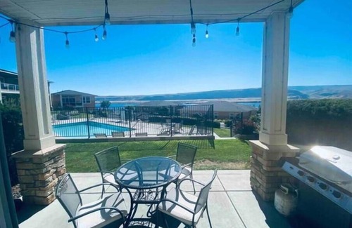 Quincy House | A66-Condo by pool & golf course