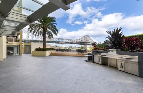 Brisbane Central Business District Apartment | AAB Apartments