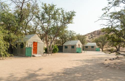 Khorixas Cabin | Aabadi Mountain Camp