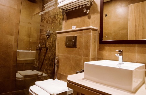 Pokhara Hotel | Aabas Pokhara by Barahi Hospitality