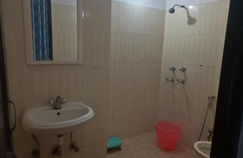 Green Park Bed & Breakfast | Aadarani Guest House