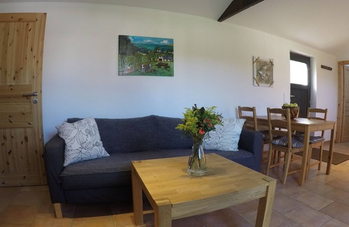 Tarnewitz Apartment | Aalhaus garden house secluded location only 900m to the beach