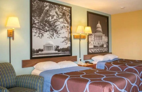 Alexandria West House | AAmazing Alexandria! With Views! 2 Dbl Beds 12