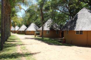 Hazyview Cabin | Aan De Vliet Holiday Resort