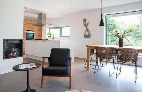 Sint Maartenszee Villa | Aan Noordzee Villa Veranda