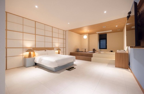 Cheongju Hotel | AanK Ryokan and AanK Air Cheongju