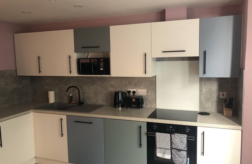 Riverside Apartment | Aaron Wise - 51 Fitzhamon