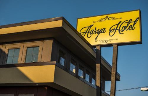 Niagara Falls Hotel | Aarya Hotel By Niagara Fashion Outlets