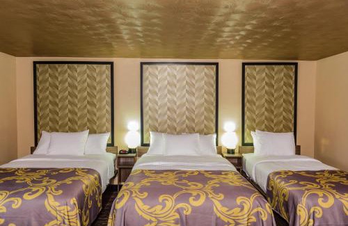 Niagara Falls Hotel | Aarya Hotel By Niagara Fashion Outlets