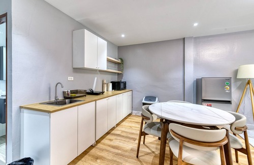 Makkasan Apartment | AB House