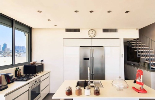Florentin Apartment | Abarbanel Etoile - Two Bedroom Apartment, Sleeps 6