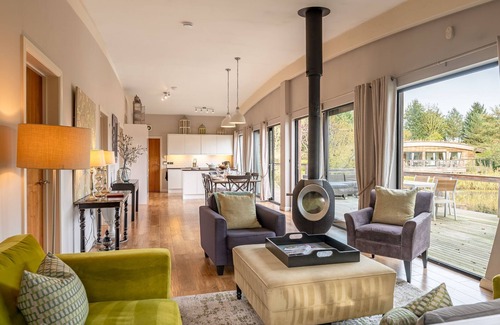 Richmond Cottage | Abbey - a lodge that sleeps 6 guests in 3 bedrooms