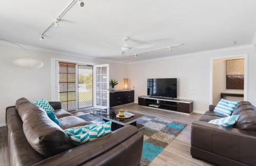 Abbey House | Abbey Bay Cottage - Pet Friendly, Wifi, Busselton