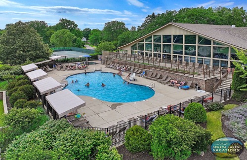Fontana House | Abbey Spring Resort Home |North Shore Hideaway |Fireplace |Spacious Deck |Pools |Beach |Clubhouse