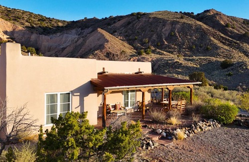 El Rito House | Abiquiu Adobe in Georgia O'Keeffe Country