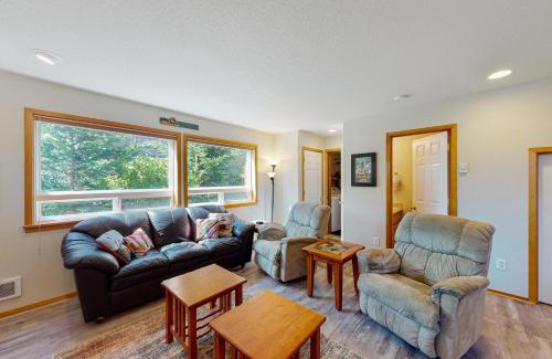 Manzanita House | Abode at the Beach MCA 104