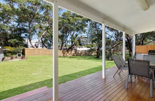 Callala Beach House | Abode is only 100 metres to Pure white sands of Callala Beach & Jervis Bay NSW