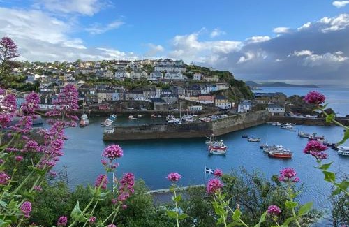 Mevagissey Apartment | About Time Meva - stylish two-bedroom, dog-friendly home-from-home with parking and garden