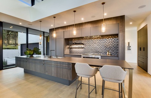 West Lake Hills House | Above Accolade I Luxury Services I Pool/Spa I Sauna I Ping Pong I Luxe Decor
