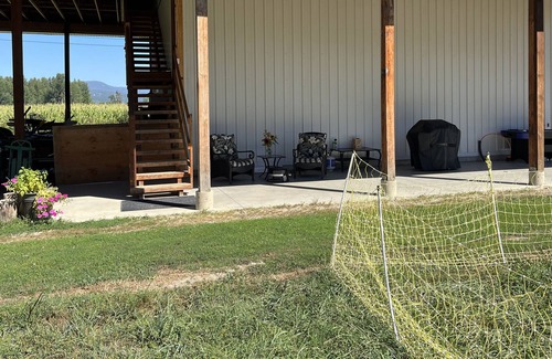 British Columbia Interior House | Above Barn Loft Apartment located in Enderby on the Lower Shuswap River
