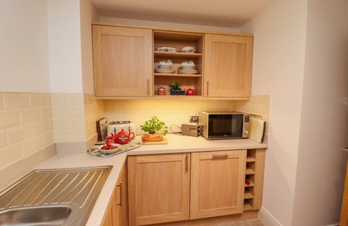 West Cliff Cottage | ABOVE & BEYOND, family friendly in Whitby
