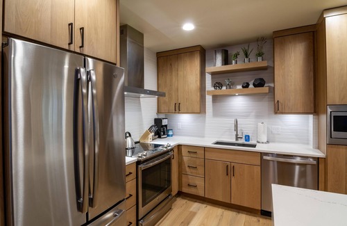 Tamarack Resort Condo | Above It All Village 2 Bedroom Condo - Beautiful|Gas Fireplace|Mountain View|Balcony