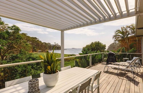Malua Bay House | Absolute beach front holiday house in Malua Bay