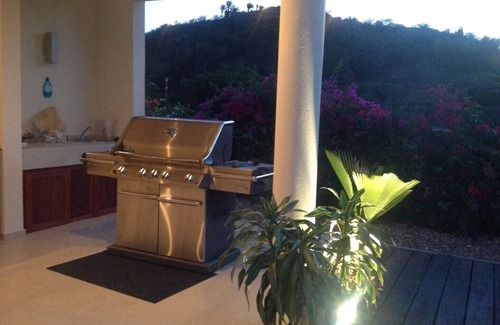 Jolly Harbour Villa | ABSOLUTE BEACH - Just a fews step to the beach