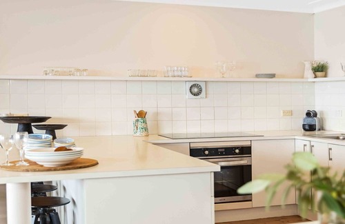 Pearl Beach House | Absolute Beachfront Beauty by HolidayCo.